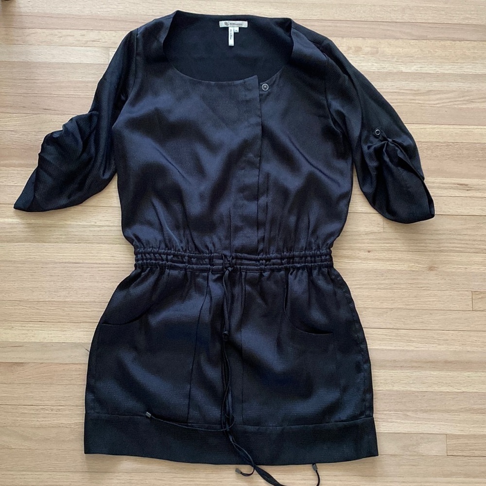 BCBG Generation a black Mini Dress with pockets